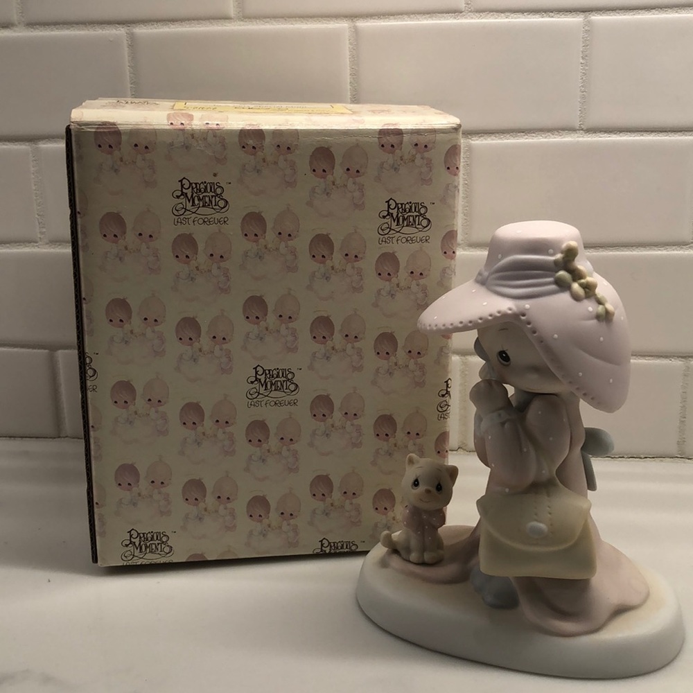 Precious Moments To A Very Special Mom